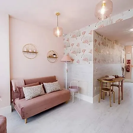 Aparthotel Boutique Casa Cigarran 4*